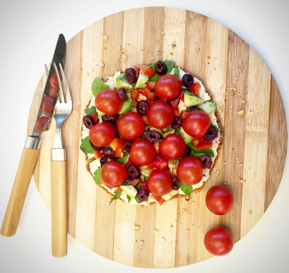 Pizza raw realizată de Carmen Negoiță